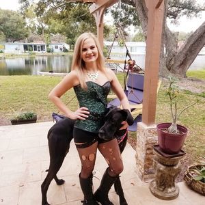 Meet your Posher, Tiffany